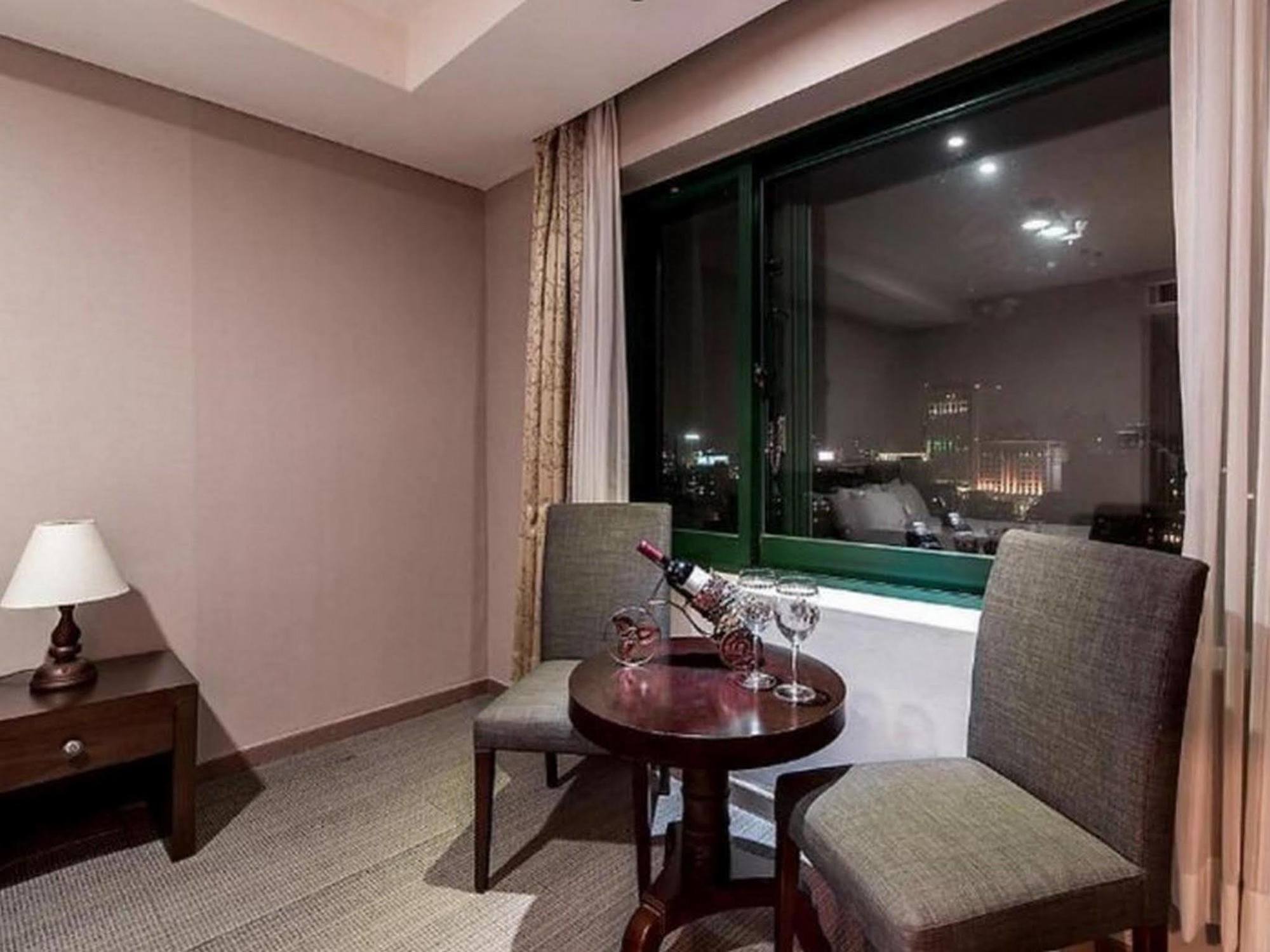 New Hilltop Hotel Seoul Exterior foto